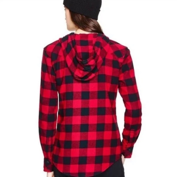 Aritzia - Picture 2 of 4